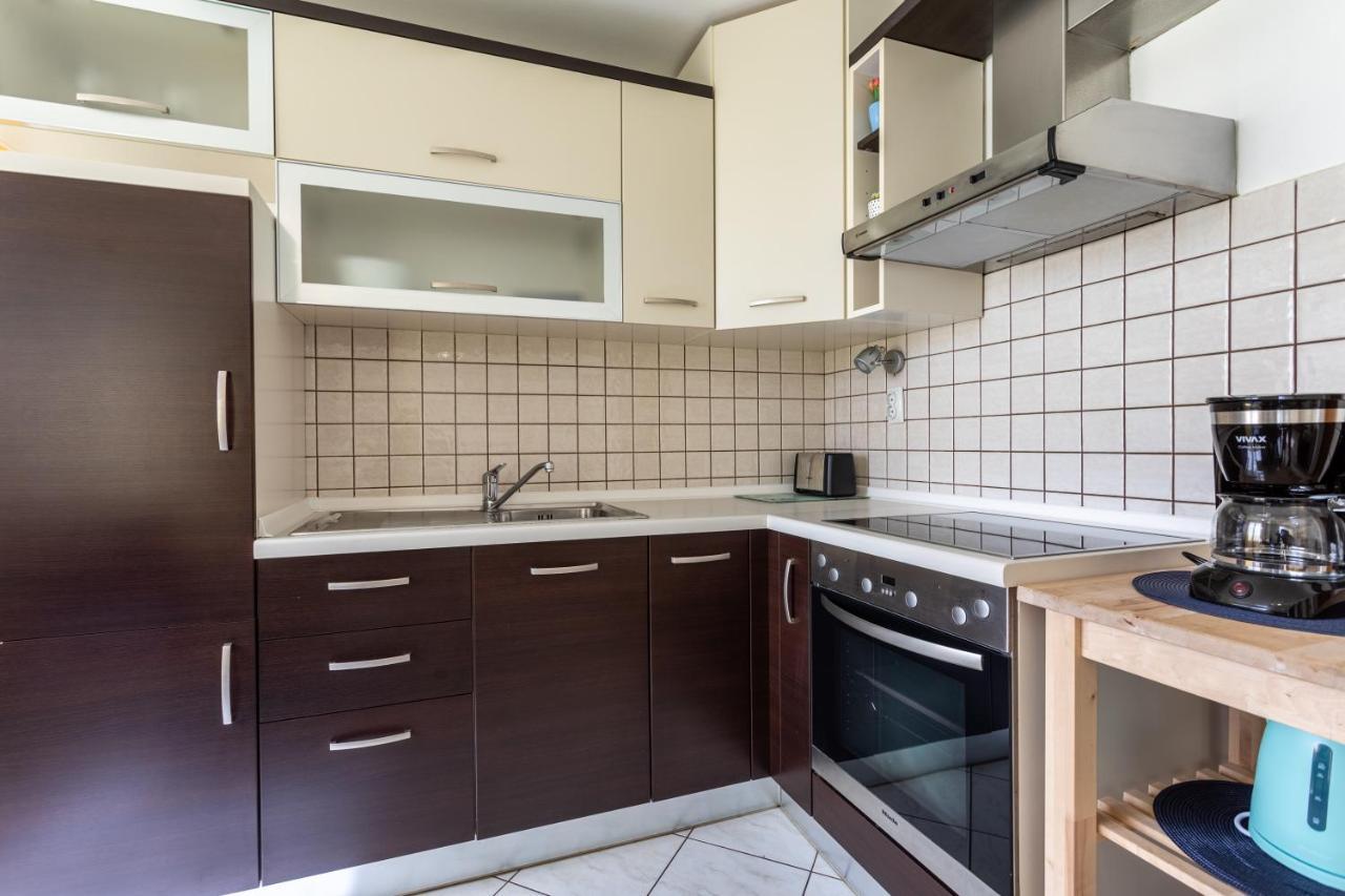 Apartment Magic Garden Baska  Bagian luar foto