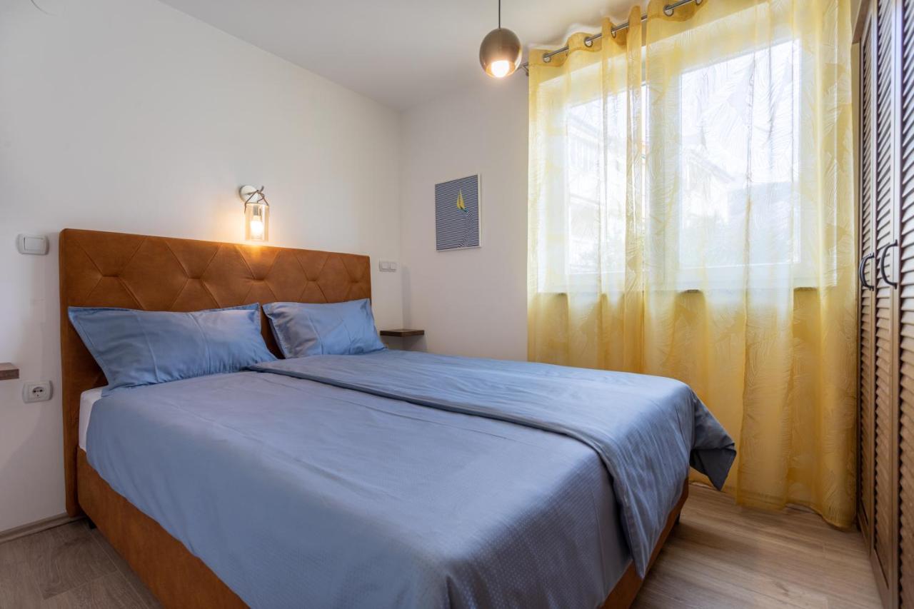 Apartment Magic Garden Baska  Bagian luar foto