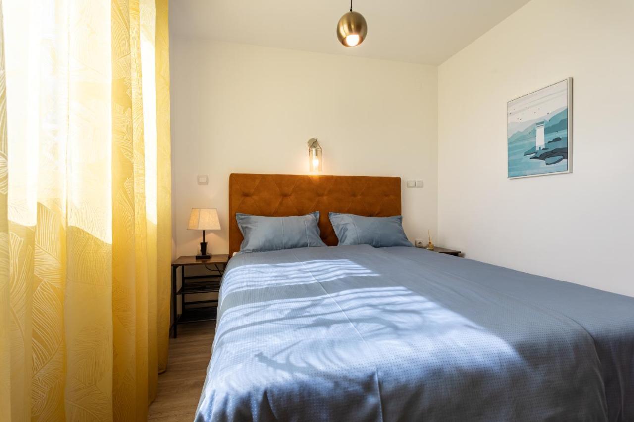 Apartment Magic Garden Baska  Bagian luar foto